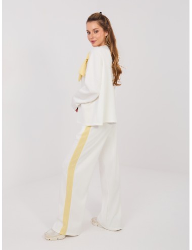 Spodnie dresowe-IT-DR-22220.88-jasny zielony
