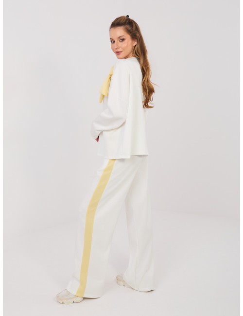 Spodnie dresowe-IT-DR-22220.88-jasny zielony