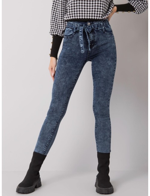 Szare jeansy slim fit z paskiem