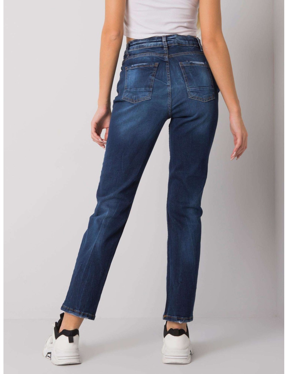 Jeansy regular