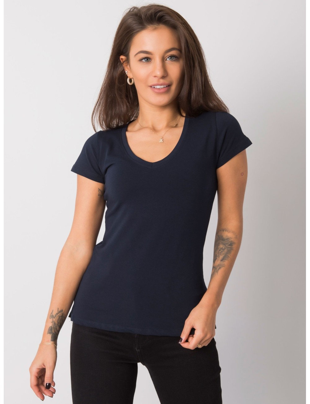 T-shirt w serek