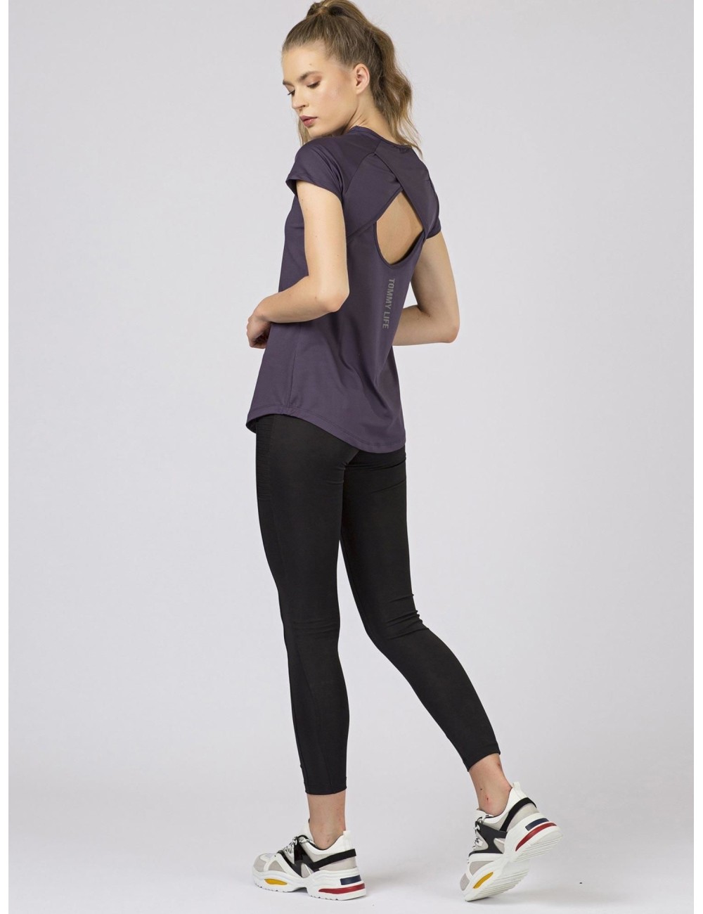 Damski sportowy t-shirt fioletowy TOMMY LIFE