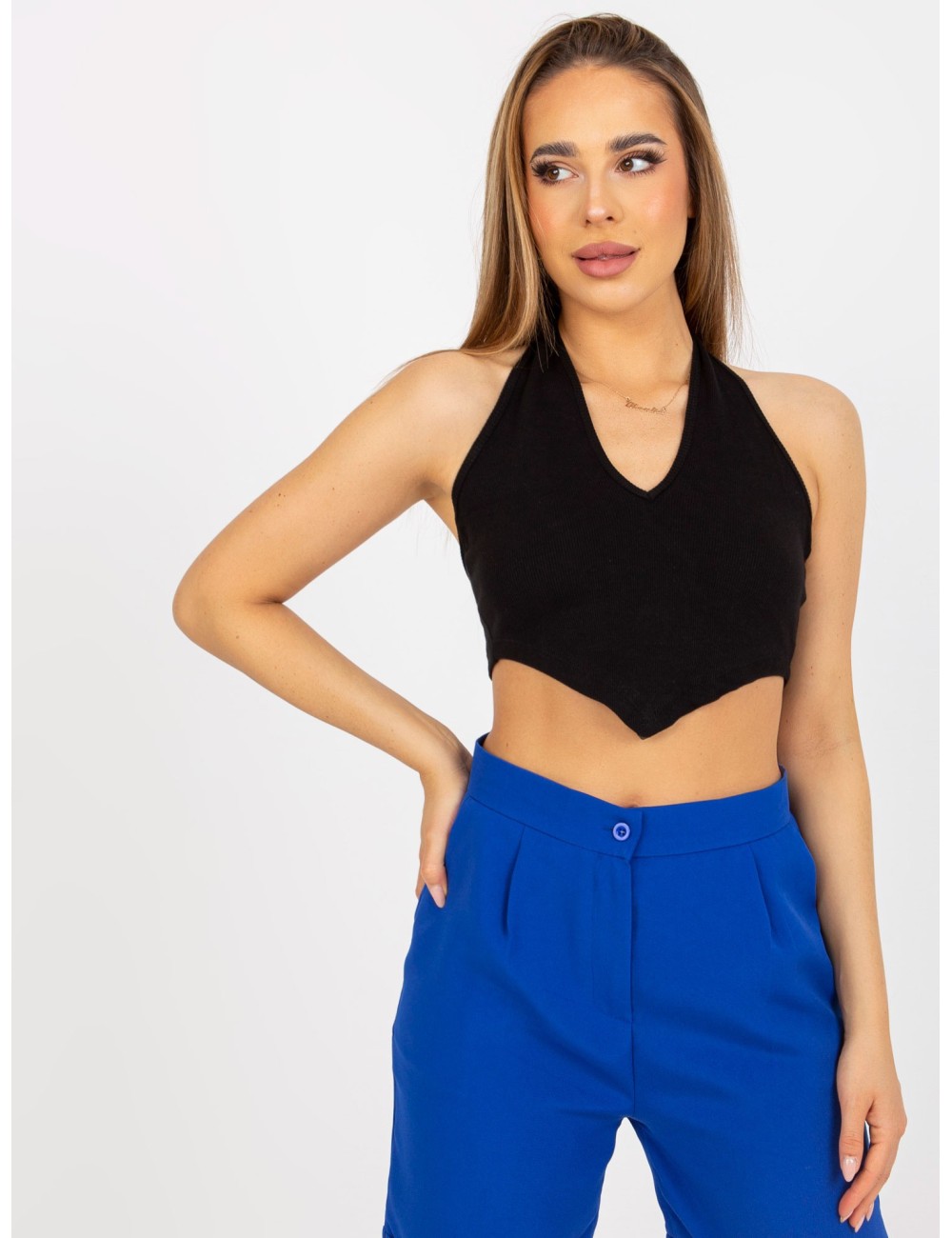 Prążkowany crop top basic na szyję RUE PARIS