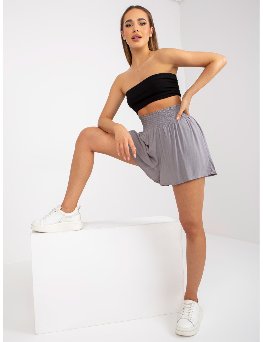 Letnie szorty casualowe z wiskozy FRESH MADE