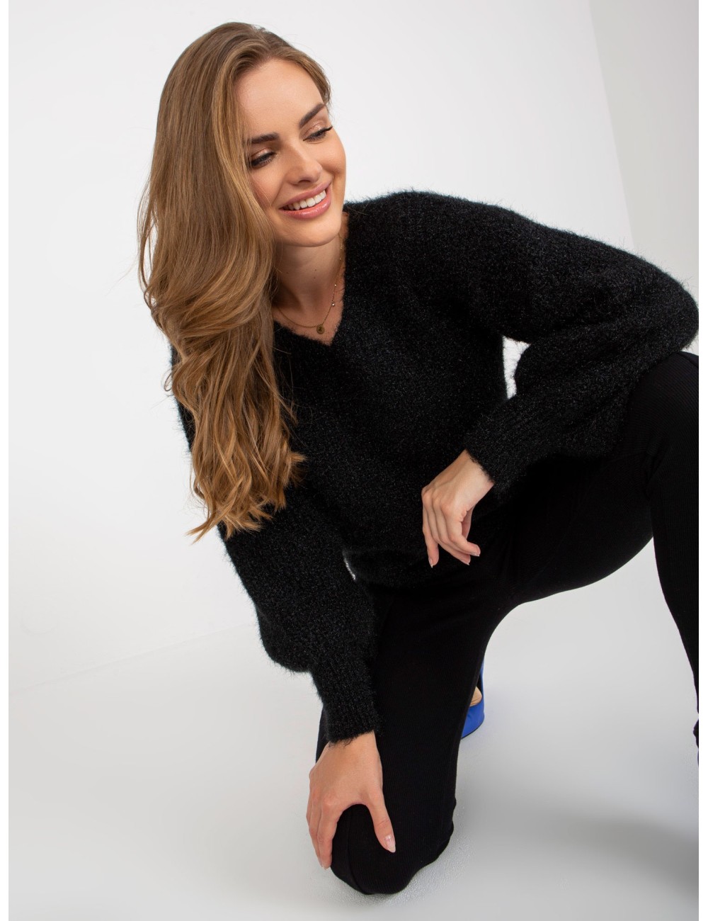 Puszysty sweter klasyczny z moherem OCH BELLA