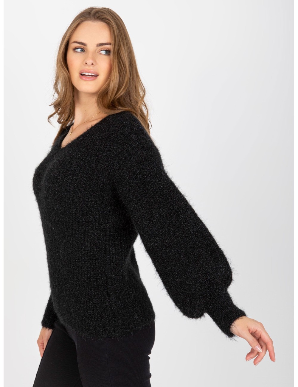 Puszysty sweter klasyczny z moherem OCH BELLA