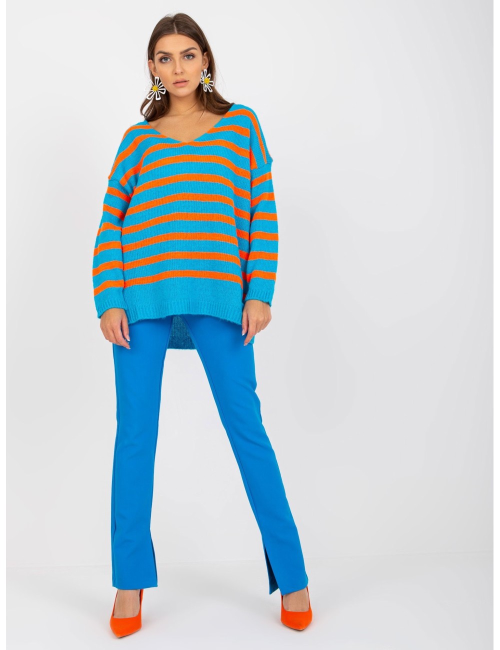 Sweter oversize z dekoltem V OCH BELLA
