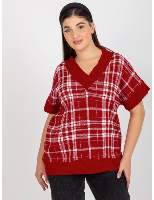 Czerwona dzianinowa kamizelka plus size w kratę