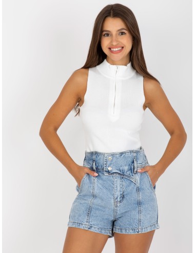 Niebieskie szorty jeansowe damskie high waist z efektem sprania
