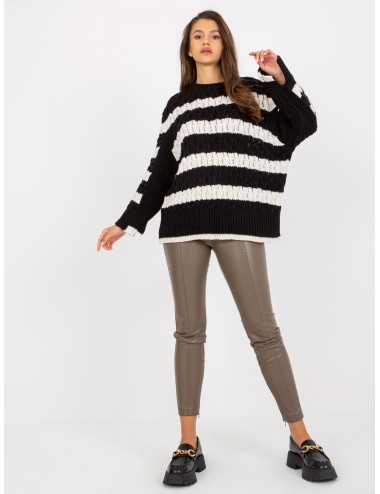 Dzianinowy sweter oversize w paski