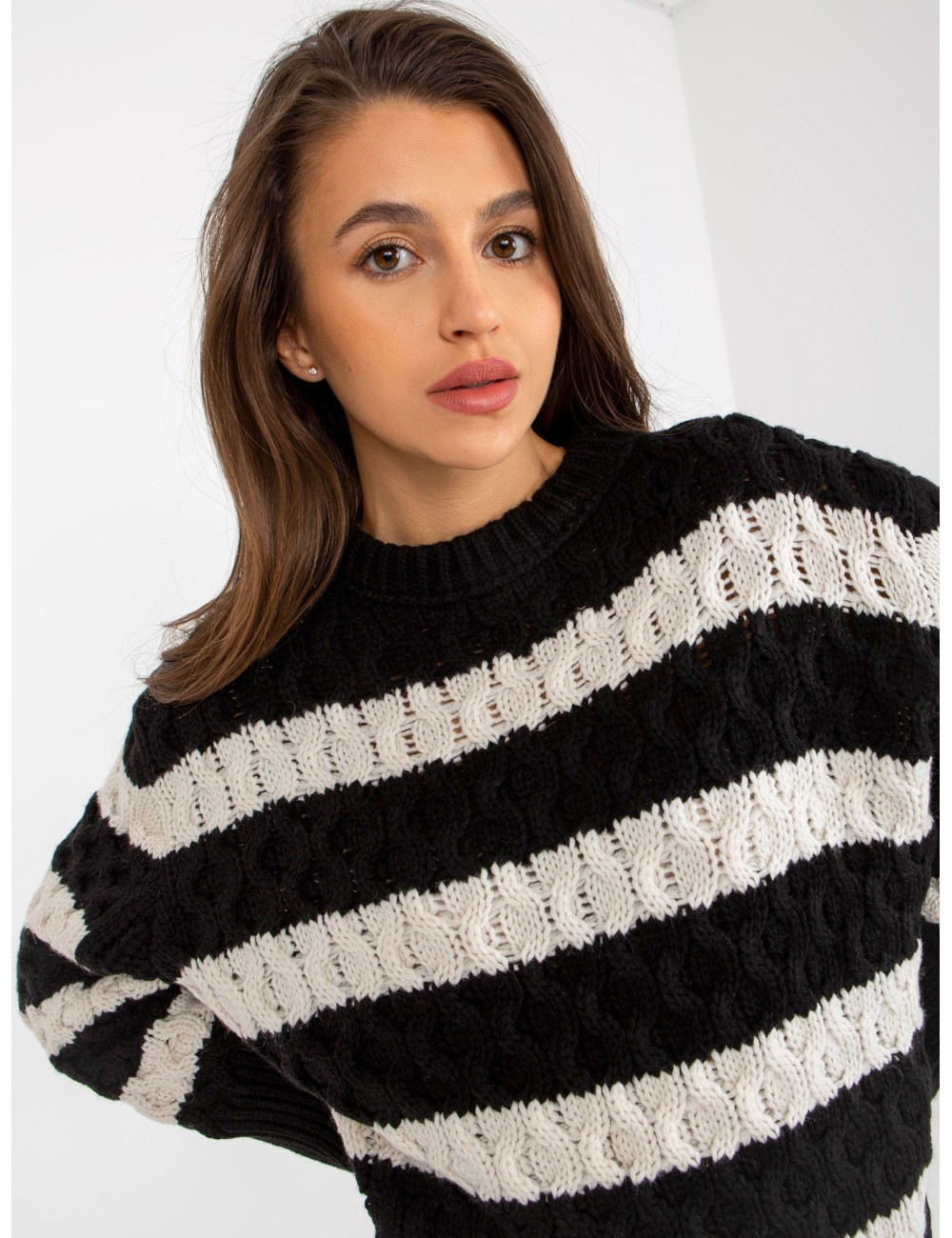 Dzianinowy sweter oversize w paski