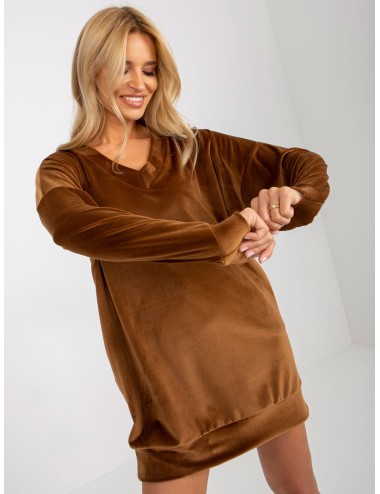 Brązowa luźna sukienka welurowa z kieszeniami RUE PARIS