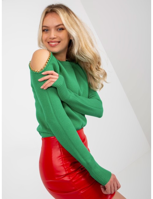 Sweter z odkrytymi ramionami i łańcuszkami