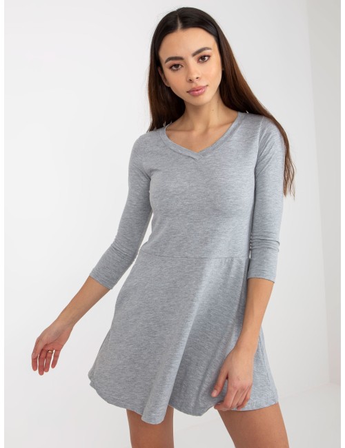 Rozkloszowana mini sukienka basic z bawełny
