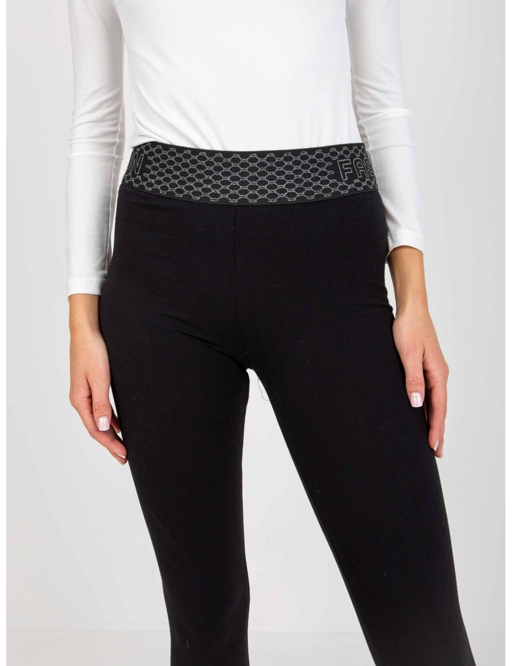 Dopasowane legginsy na co dzień z bawełny