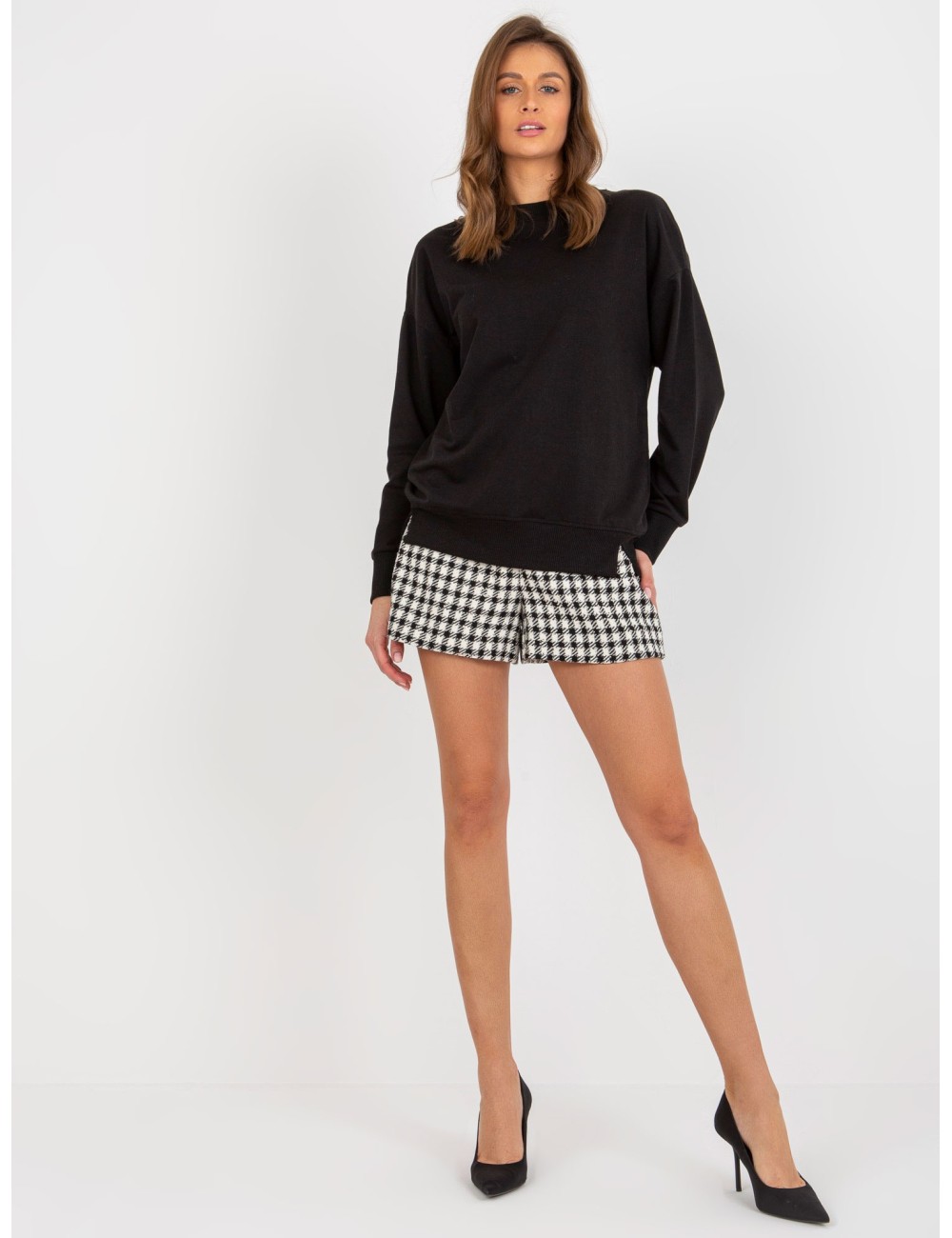 Luźna bluza bez kaptura z rozcięciami