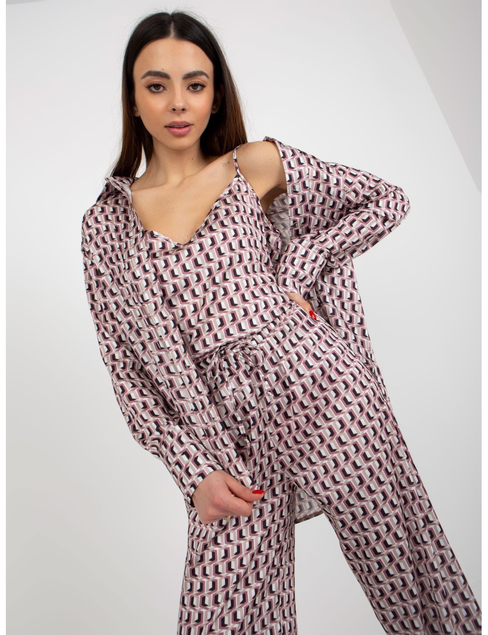 Trzyczęściowy komplet elegancki z topem