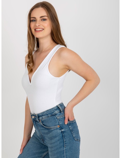 Prążkowane body basic z dekoltem V