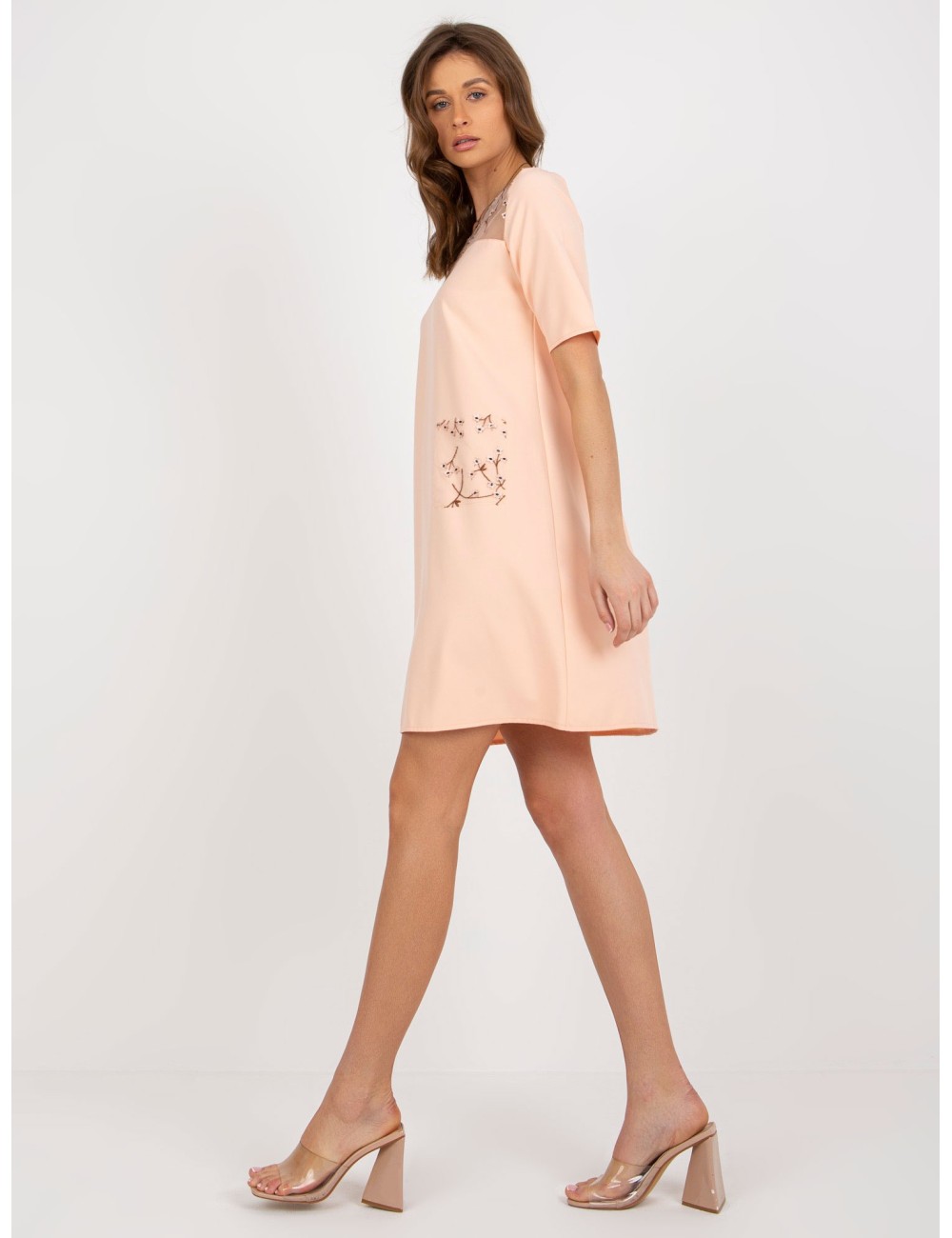Sukienka koktajlowa z krótkim rękawem