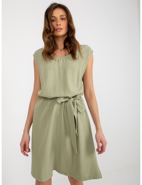 Jasnozielona letnia sukienka z paskiem RUE PARIS