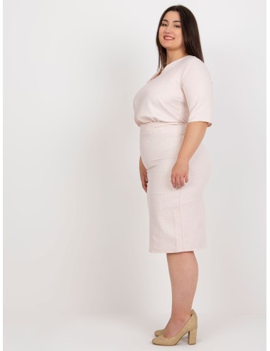 Jasnobrzoskwiniowa ołówkowa spódnica plus size