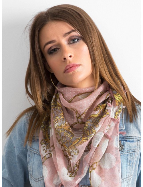 Wzorzysta czerwona chusta