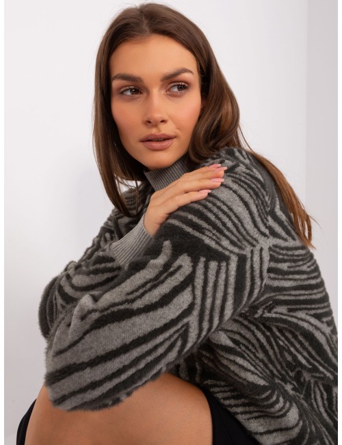 Damski sweter z golfem z wiskozą