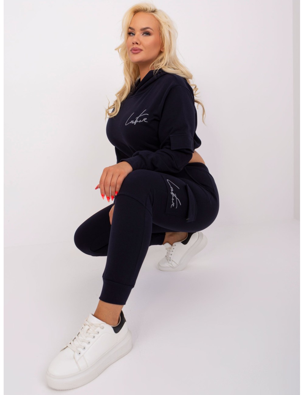 Komplet plus size ze spodniami cargo