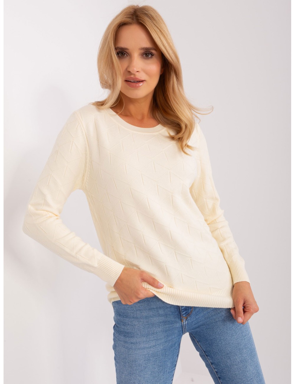 Sweter klasyczny z okrągłym dekoltem
