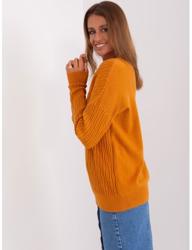 Sweter klasyczny z okrągłym dekoltem
