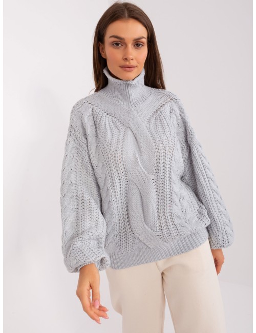 Sweter oversize z warkoczami