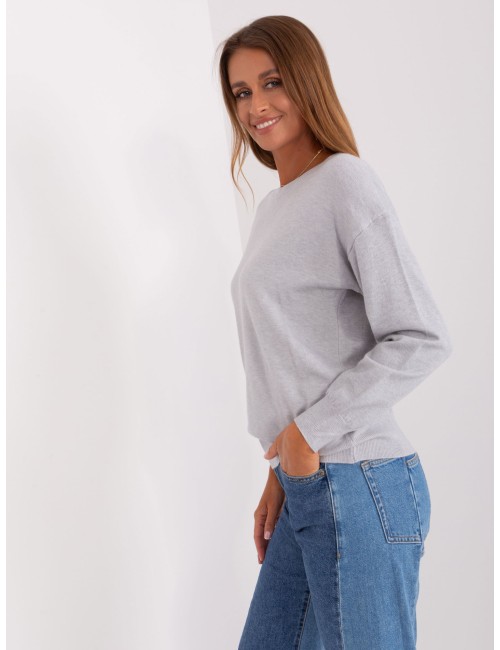 Ciemnobeżowy sweter klasyczny z bawełną