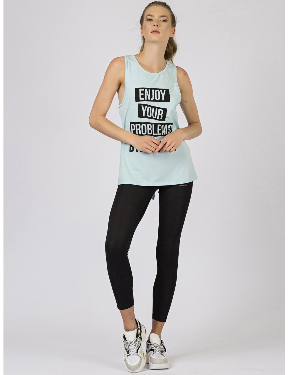 Sportowy jasnoniebieski top TOMMY LIFE