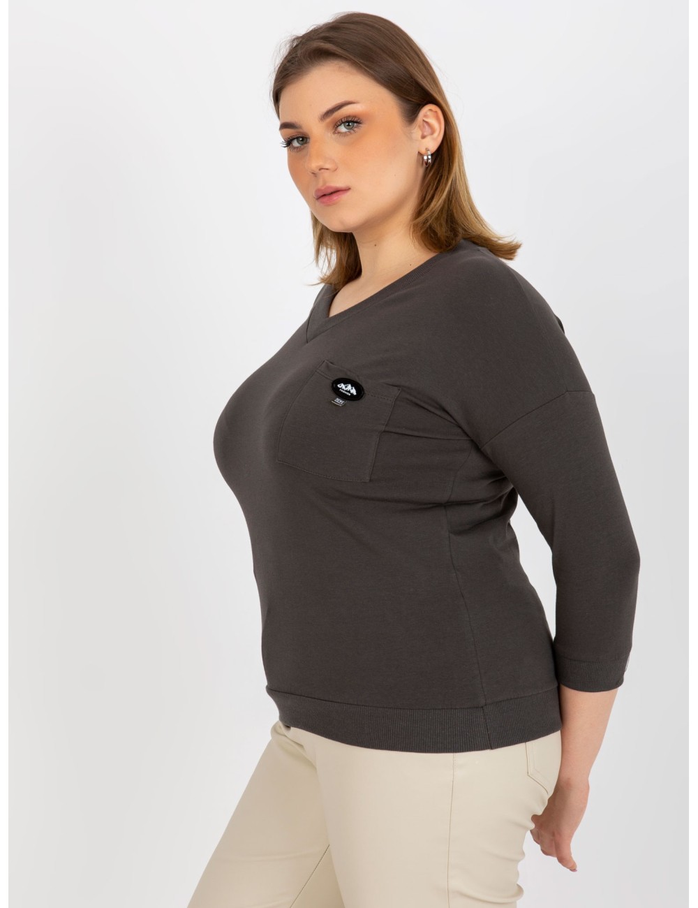 Khaki gładka bluzka plus size z dekoltem V