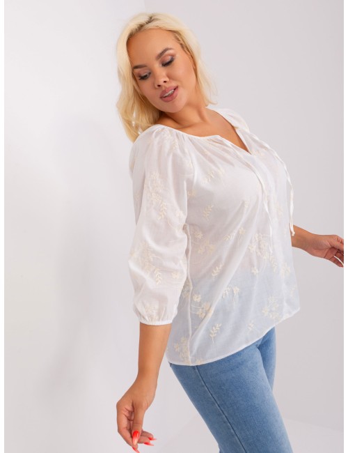 Biało-jasnobeżowa bluzka plus size z haftem