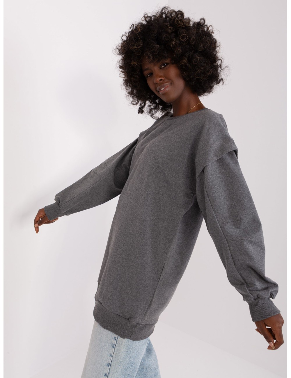 Długa bluza o kroju oversize