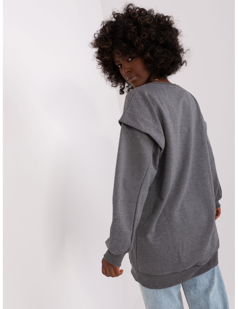 Długa bluza o kroju oversize