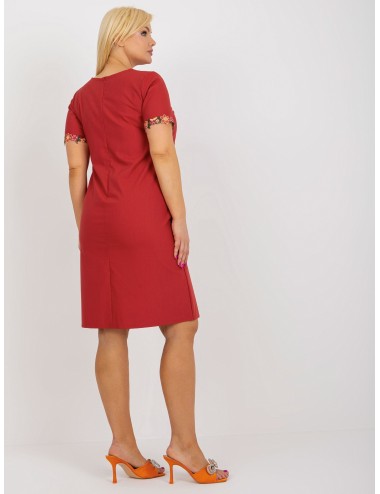 Bawełniana sukienka plus size z koronką