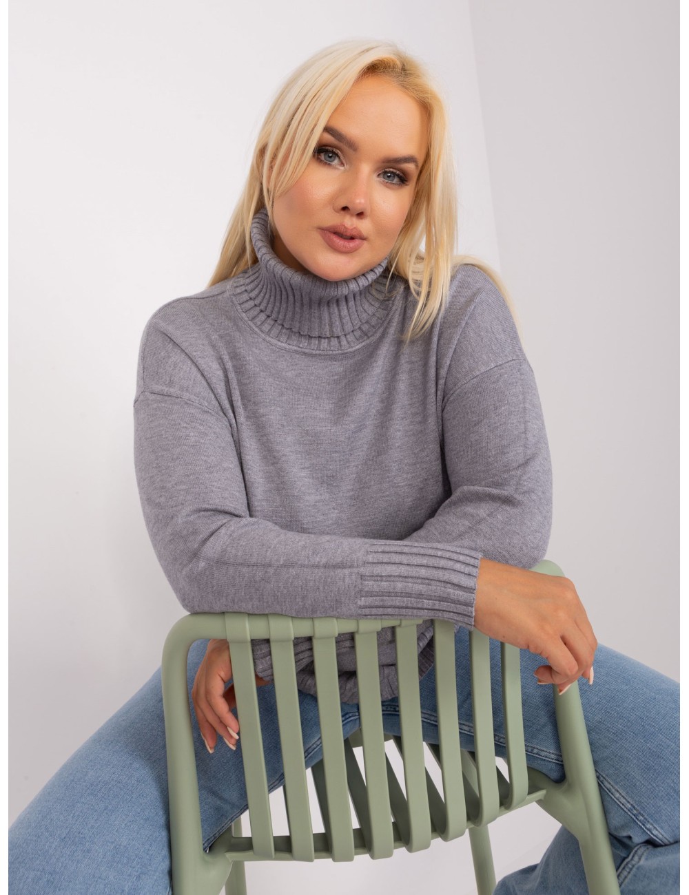 Damski sweter plus size z wiskozą