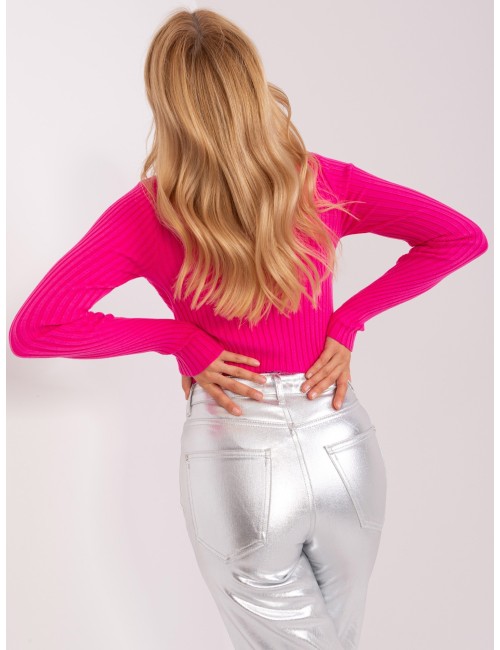 Sweter w prążek z wycięciem