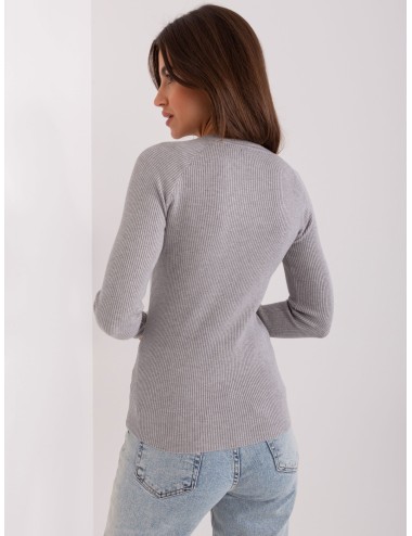 Sweter klasyczny z ozdobnymi guzikami