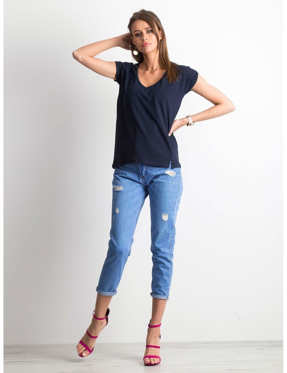 Bawełniany t-shirt w serek