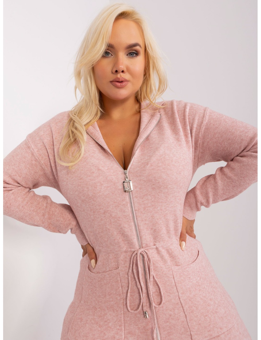 Długi sweter plus size z suwakiem