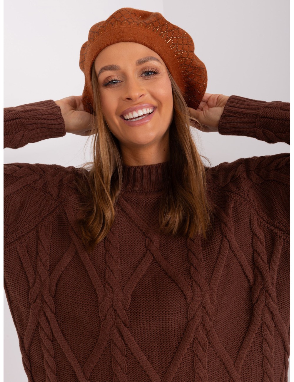 Dzianinowy beret