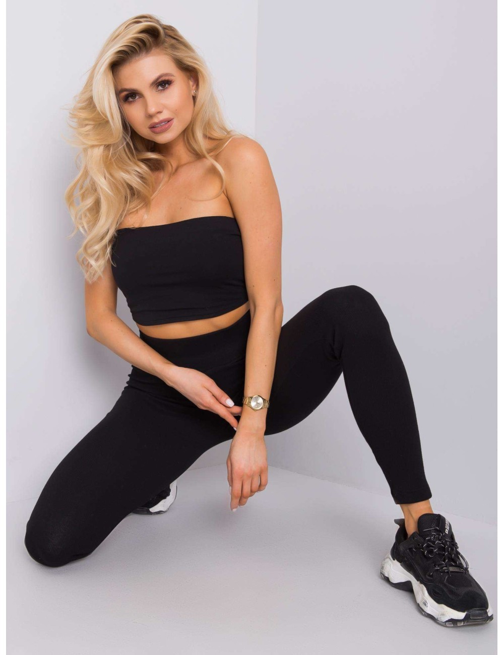 Brudnoróżowe legginsy basic w prążek