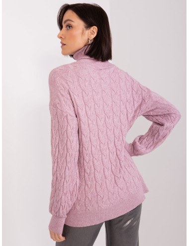 Sweter z golfem z warkoczami