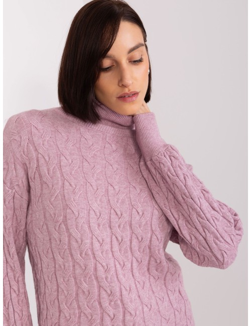 Sweter z golfem z warkoczami