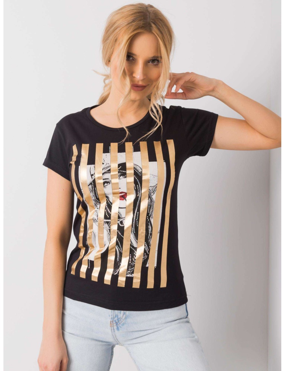 T-shirt z aplikacją