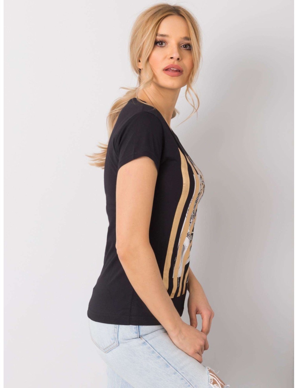 T-shirt z aplikacją
