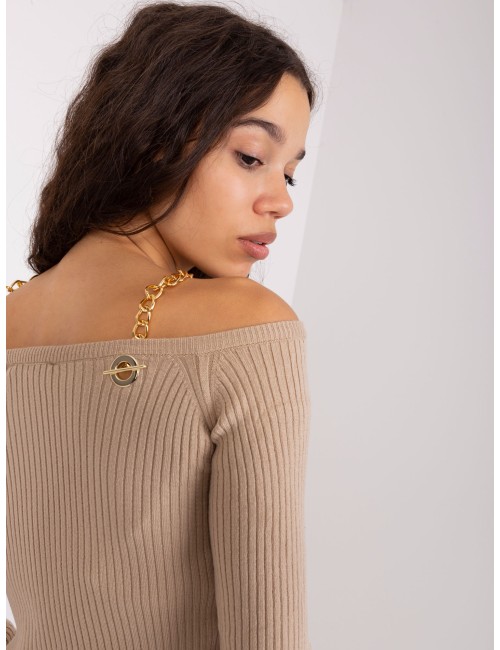 Sweter z odkrytymi ramionami